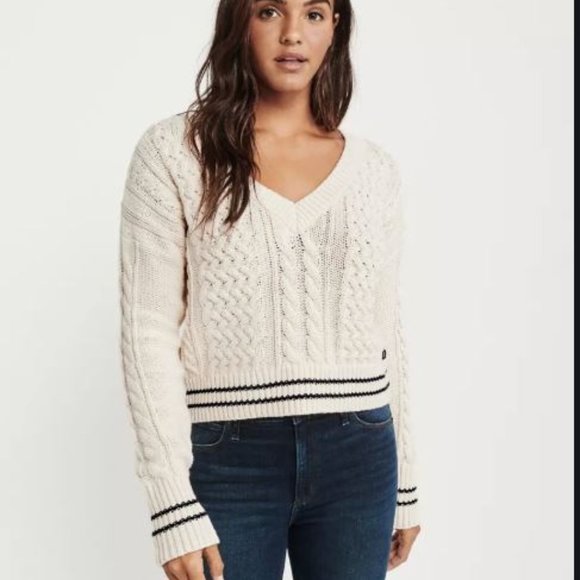 Abercrombie & Fitch Sweaters - Abercrombie & Fitch V-neck Sweater